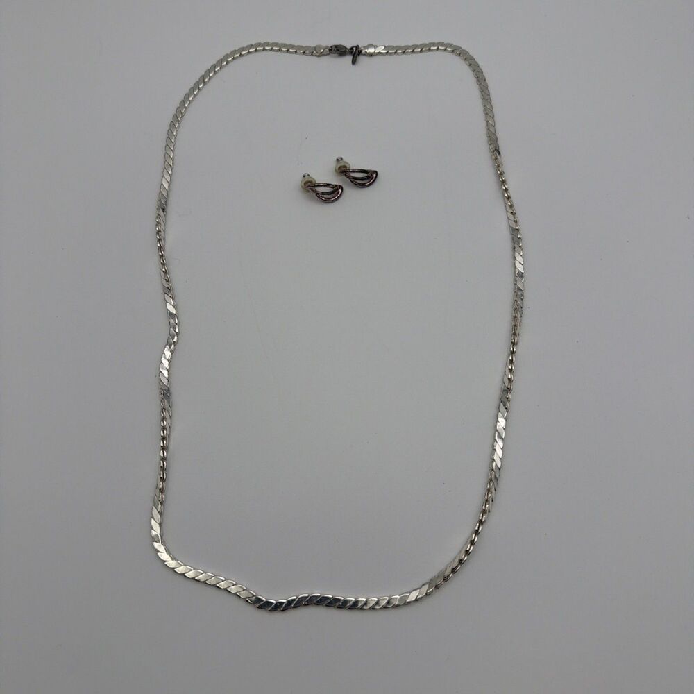 Napier Silver Tone Chain Necklace & Matching Earrings Set Vintage Style